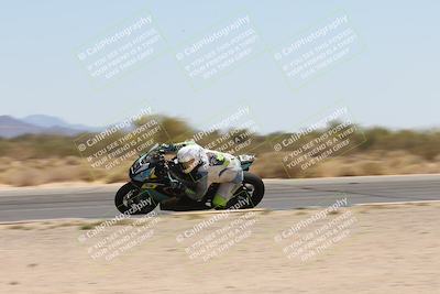 media/Apr-20-2025-CVMA (Sun) [[39090e8767]]/Race 9-Formula LW Twins Shootout/